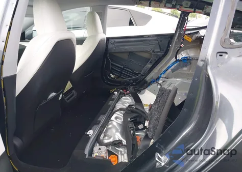 2024 Tesla Model 3 Long Range Dual Motor All-Wheel Drive/Rear-Wheel Drive from USA, damaged, VIN 5YJ3E1EA5RF866605